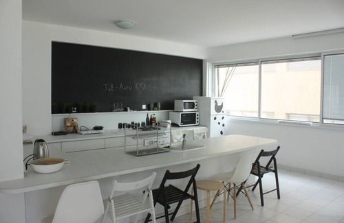 Tel Aviv House | Seaside Retreat: Your Ideal Beach Apartment Awaits