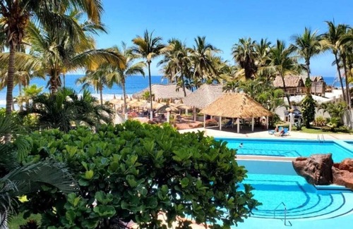 Quintas del Mar Apartment | Beachfront 105 Condo with Pool & Family-Friendly Vibes
