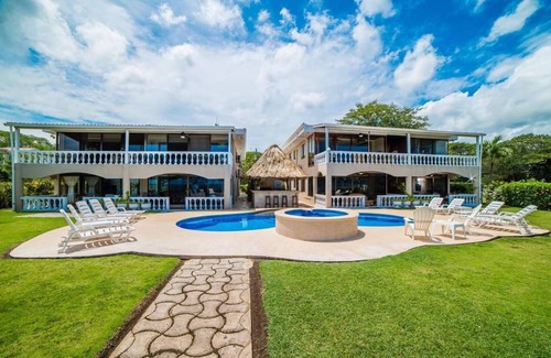 Potrero Condo | Inviting Beachfront Condo with Pool and Ocean Views