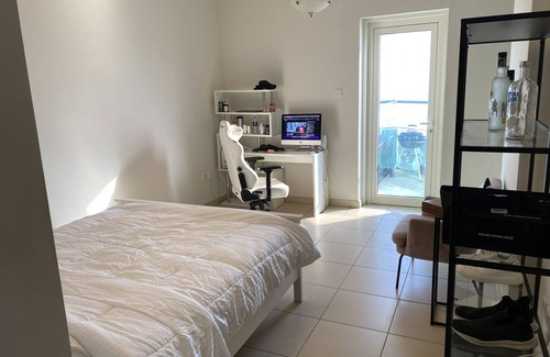 Al Majaz Apartment | Beachfront Bliss: 5-Star Fully Furnished Retreat