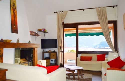 Cadenabbia Apartment | Griante Apartment with Bellagio View & Pool Access