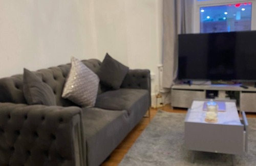 Stratford Apartment | Stylish 1-Bed House in Prime Location with Great Amenities