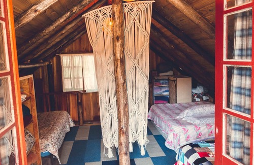 Aguas Mornas Ski Chalet | Inviting Chalet with Pool in Águas Mornas, SC
