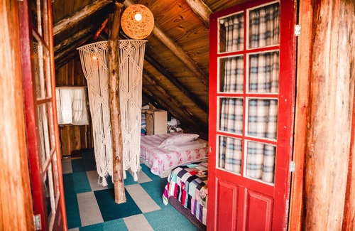 Aguas Mornas Ski Chalet | Inviting Chalet with Pool in Águas Mornas, SC