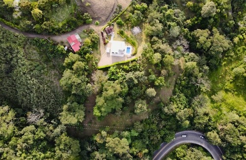 Villeta Cottage | Cozy Cottage Retreat in the Cundinamarca Mountains
