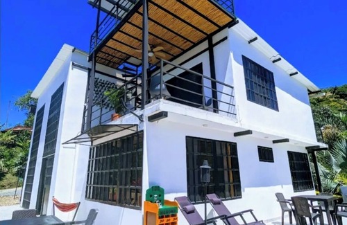 Villeta Cottage | Cozy Cottage Retreat in the Cundinamarca Mountains