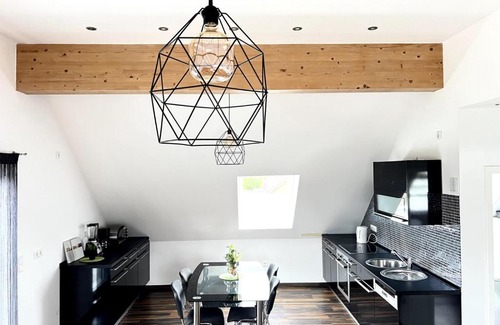 Leichlingen Apartment | Stylish 2-Room Apartment with Breakfast Near Cologne