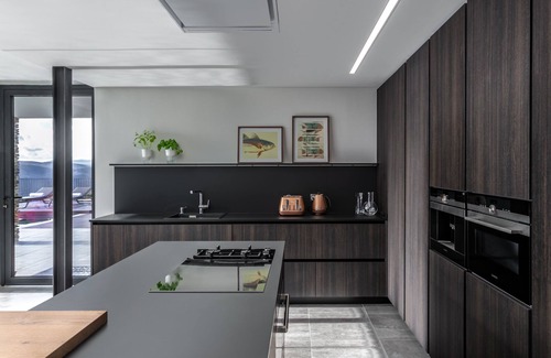 Cotas House | Remarkable Douro House: Pool, Spa & Perfect 10 Rating