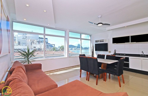 Copacabana Apartment | Elegant Duplex Penthouse with Jacuzzi & Sea Views