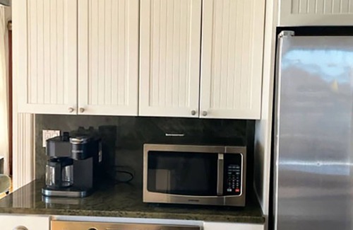 Fair Haven Apartment | Unforgettable Stay Near the Quinnipiac River with Chef's Kitchen