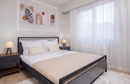 Pendik Apartment | Amazing Flat near Metro with Balcony in Pendik