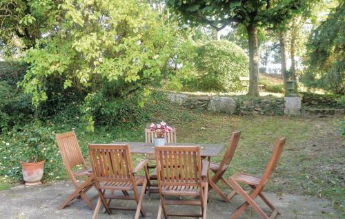 Saint-Georges-sur-Baulche House | Delightful Home in St Georges Sur Baulche with Wifi
