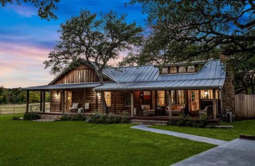Leander House | Discover a Hill Country Cabin Retreat on 14 Acres