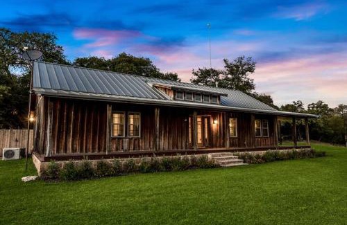 Leander House | Discover a Hill Country Cabin Retreat on 14 Acres