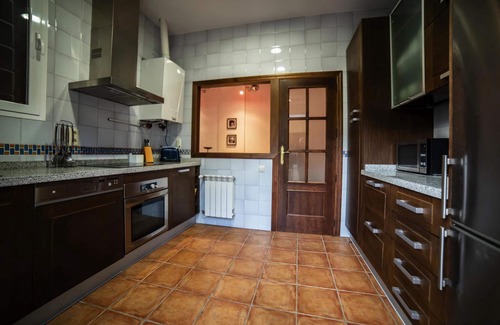 Las Jaras House | Delightful Holiday Home in Córdoba with Pool and Garden