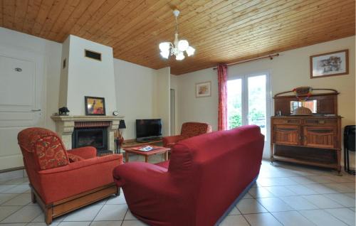 Saint-Andre-les-Alpes House | Inviting Home in Saint-André-les-Alpes for Families & Pets