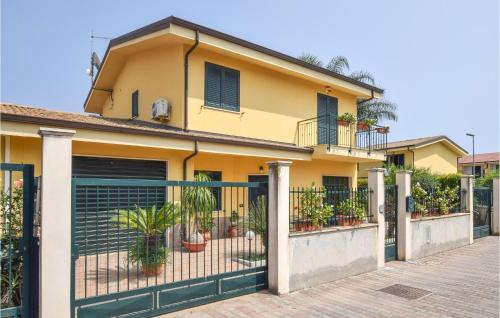 Porto Salvo House | Pet-Friendly 5 Bedroom Home in Melito Porto Salvo