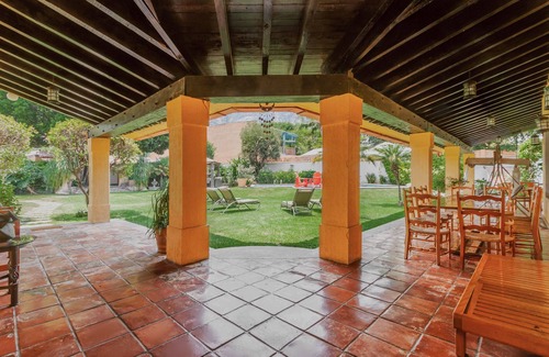 Valle de Atongo House | Ideal Getaway for 10: La Casa del Laurel Awaits