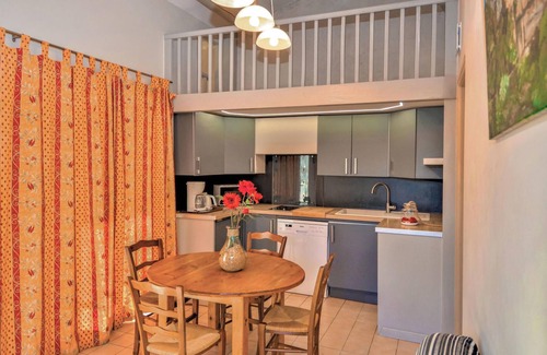 Raphele-les-Arles House | Relaxing Vacation Home with Pool and Garden near Arles