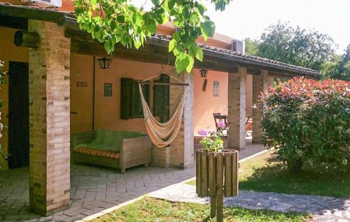 Montefiore dell'Aso House | Family-Friendly Retreat in San Giovanni with Pool & Kitchen