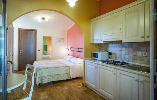 Montefiore dell'Aso House | Family-Friendly Retreat in San Giovanni with Pool & Kitchen