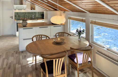 Skiveren House | Spacious 3 Bedroom Retreat with Ocean Views in Ålbæk