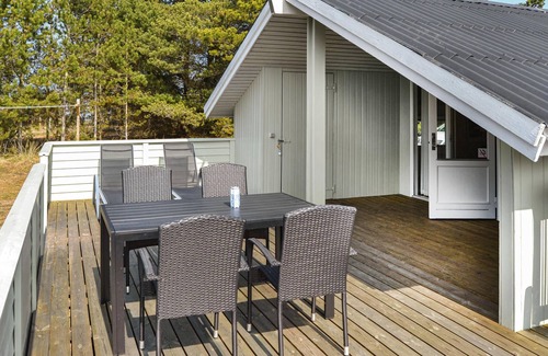 Skiveren House | Spacious 3 Bedroom Retreat with Ocean Views in Ålbæk