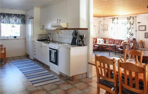 Oxaback House | Cozy Home in Xabck with Kitchen - Perfect for Families