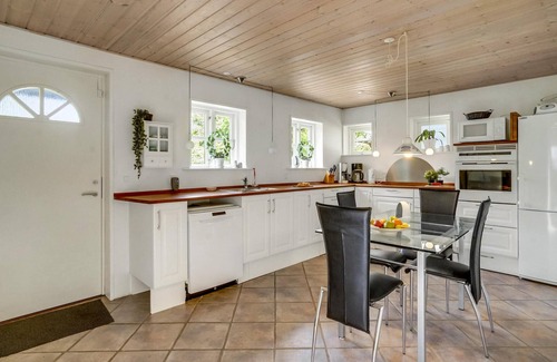Andkær Vig House | Idyllic Cottage with Private Garden by Vejle Fjord