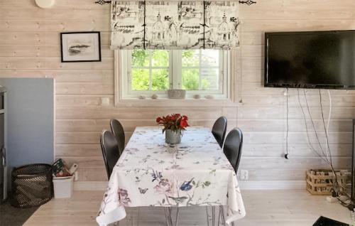 Sweden House | Family-Friendly Retreat in Boxholm with Sea View
