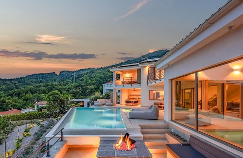 Bregi House | Enjoy Panoramic Sea Views at This Premium Oceanfront Retreat