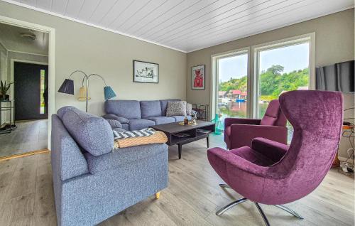 Meling House | Amazing Home In Bremnes With Wifi
