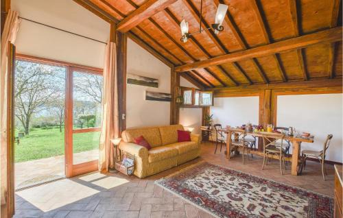 Caprarola House | Cozy Home in Caprarola with Pool and Hot Tub Amenities