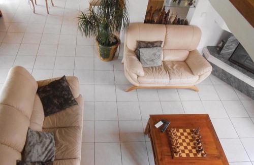 Creissan House | Inviting Home in Creissan with Pool, WiFi & Pet-Friendly