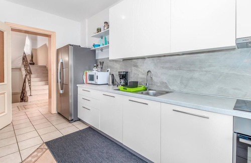 Crikvenica House | Spacious 7 Bedroom Retreat with Ocean View in Dramalj