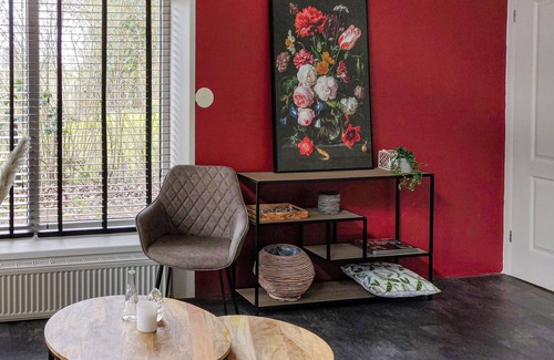 Dwingeloo House | Cozy Cottage Nestled by National Park with Pet-Friendly Stay