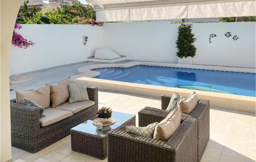 El Chaparral House | Charming Home in El Chaparral with Pool and Kitchen