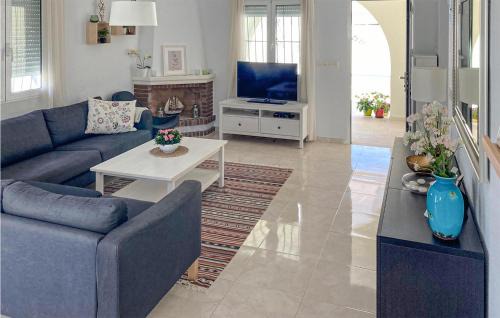 El Chaparral House | Charming Home in El Chaparral with Pool and Kitchen