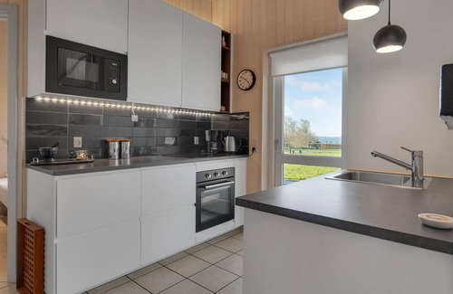 Faaborg House | Cozy Cottage Retreat with Ocean View near Faaborg