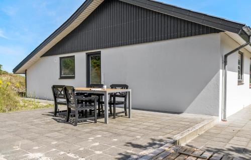 Rindby Strand House | Exceptional Home in Fan with Wifi & Child-Friendly Amenities