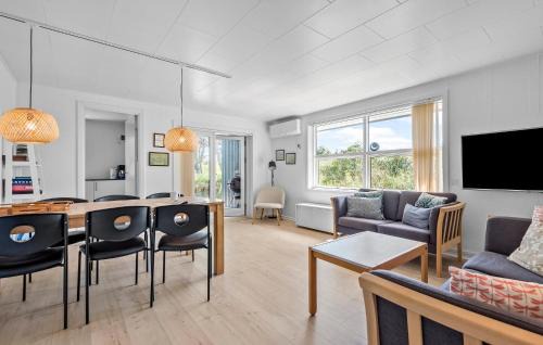 Rindby Strand House | Exceptional Home in Fan with Wifi & Child-Friendly Amenities