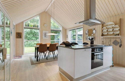 Farso House | Relaxing Getaway by the Limfjord with Inviting Sauna