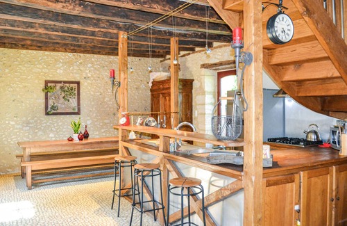 Fleurac House | Experience Comfort with 3 Bedroom Accommodation in Fleurac