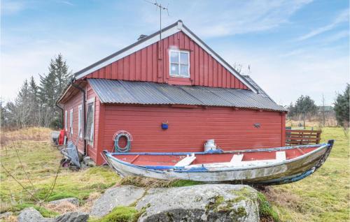 Austrheim House | Cozy Home in Fonnes with Wifi, Pet & Child Friendly