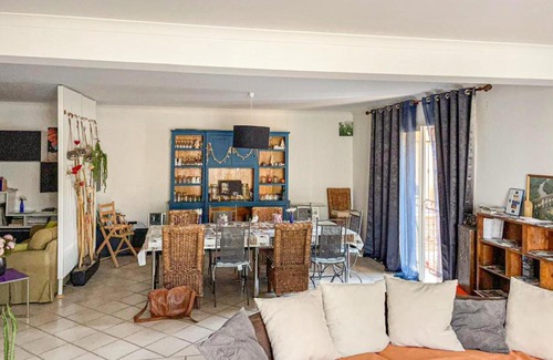 Generac House | Inviting Home in Générac with Pool and WiFi Access