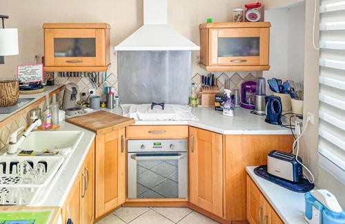 Generac House | Inviting Home in Générac with Pool and WiFi Access