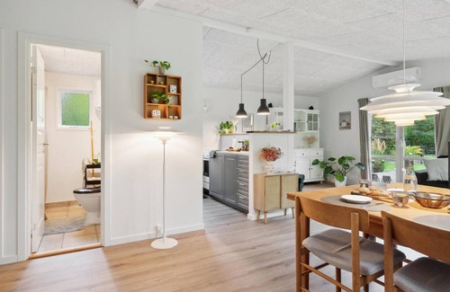 Grlev House | Cozy Cottage Retreat with Ocean Views at Jammerland Bay