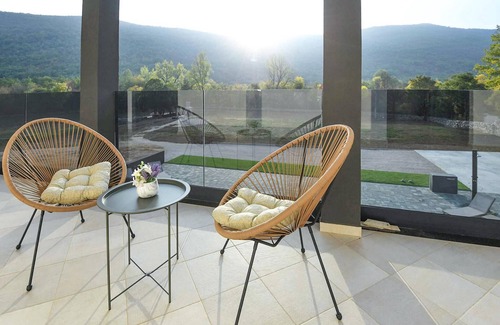 Municipality of Gracac House | Spacious 4-Bedroom Getaway in Gracac with Pool and Spa