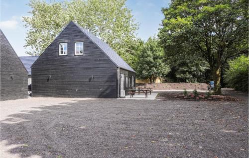 Billund Municipality House | Inviting Home in Grindsted with Kitchen and Hot Tub