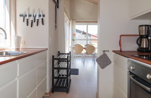 Gudhjem House | Cozy 2 Bedroom Retreat with Oceanfront Views in Gudhjem